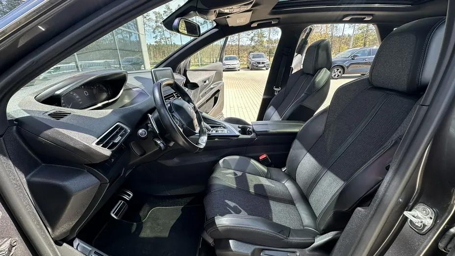 PEUGEOT 3008 -