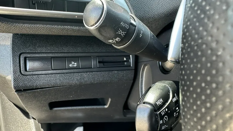 PEUGEOT 3008 -