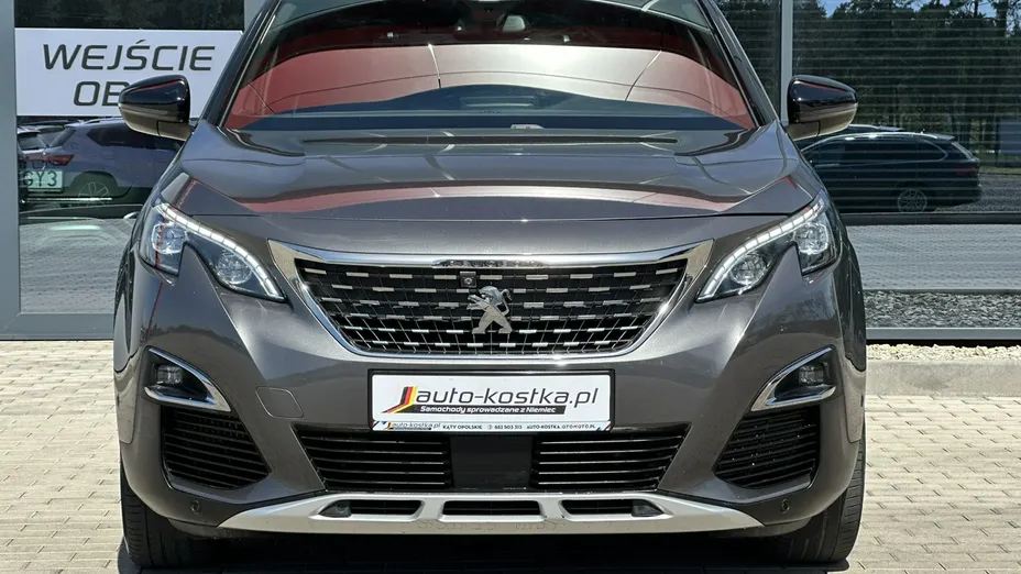 PEUGEOT 3008 -