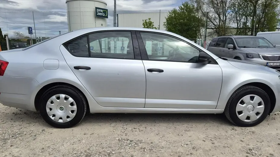 SKODA Octavia -