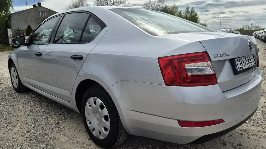 SKODA Octavia -