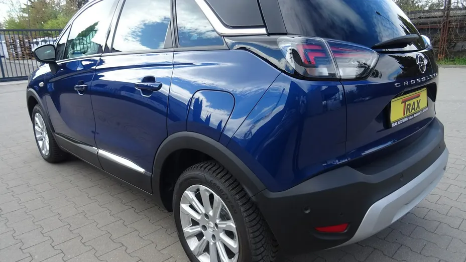 OPEL Crossland X -
