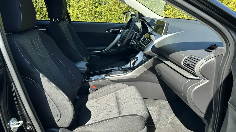 MITSUBISHI Eclipse Cross -