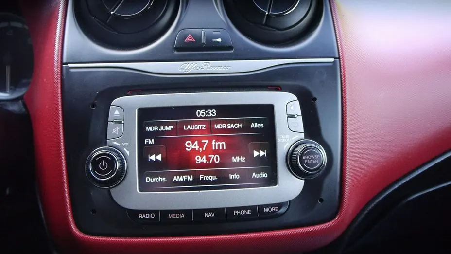 ALFA ROMEO MiTo -