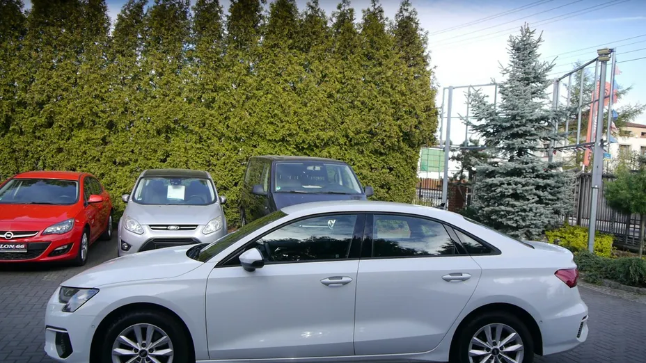 AUDI A3 -
