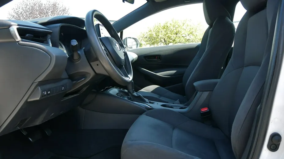TOYOTA Corolla -