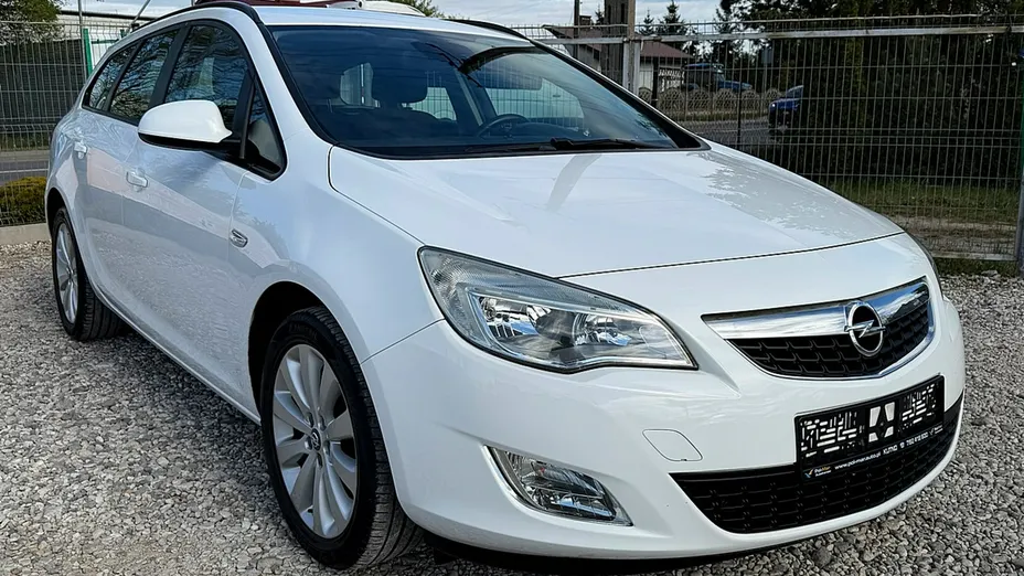 OPEL Astra -