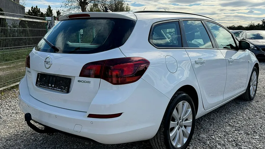 OPEL Astra -
