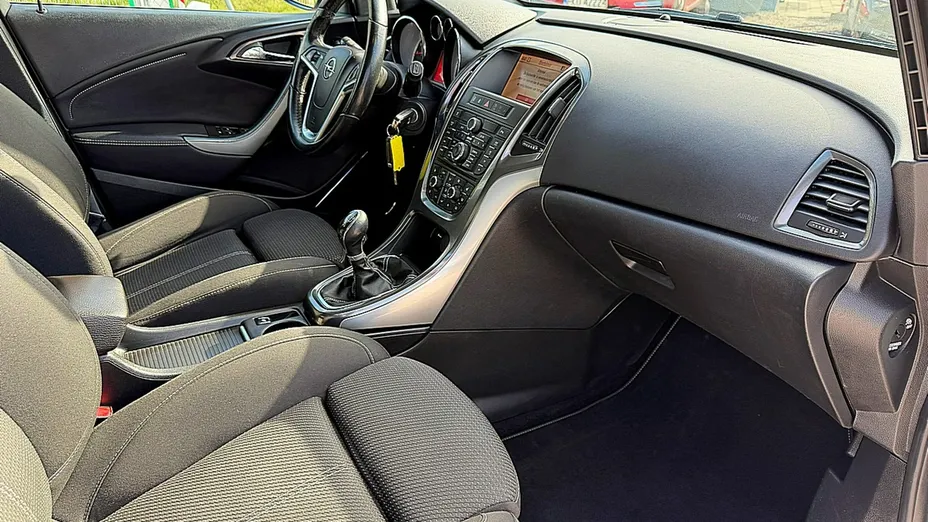OPEL Astra -