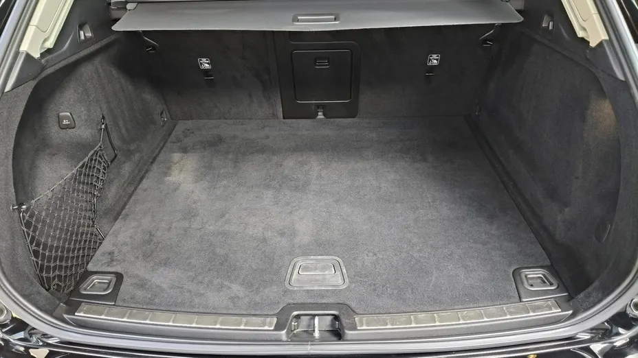 VOLVO XC60 -