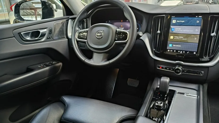 VOLVO XC60 -