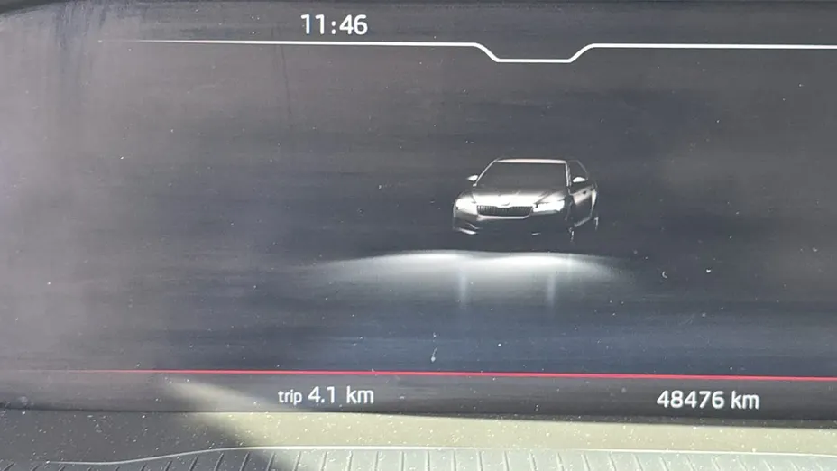 SKODA Superb -