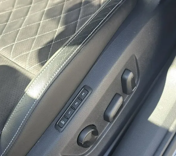 SKODA Superb -