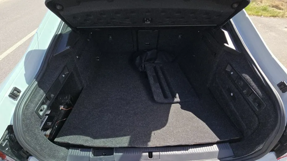 SKODA Superb -