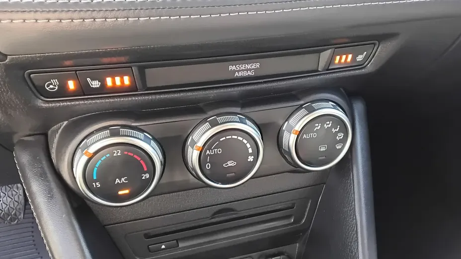 MAZDA CX-3 -