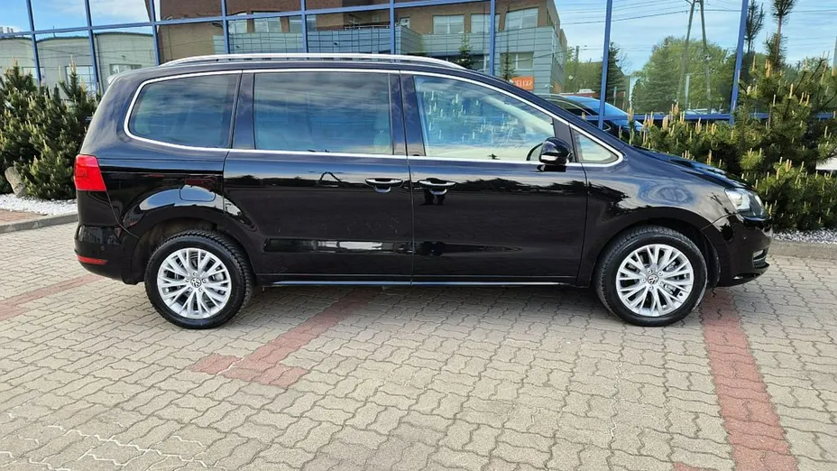 VOLKSWAGEN Sharan -