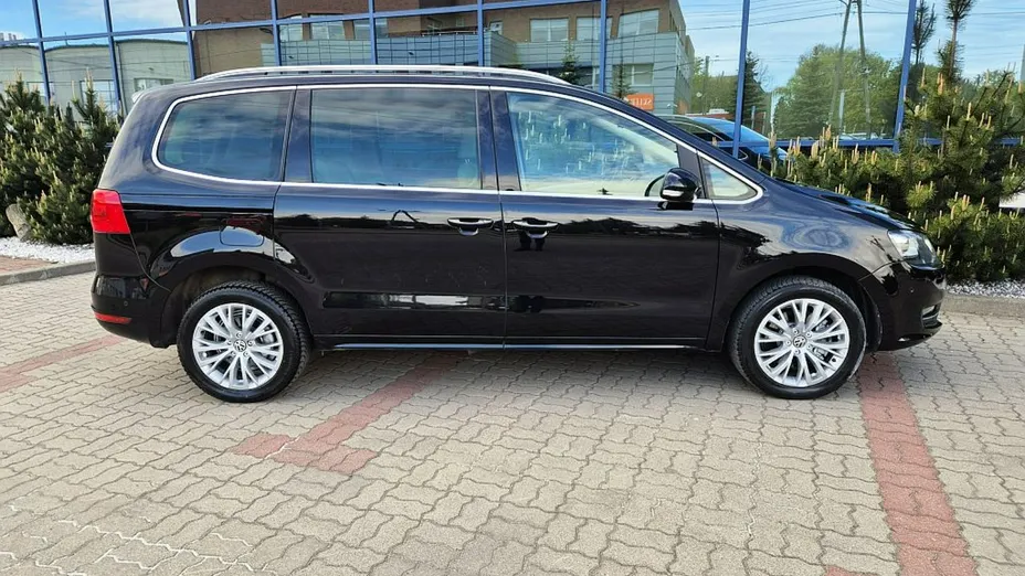 VOLKSWAGEN Sharan -