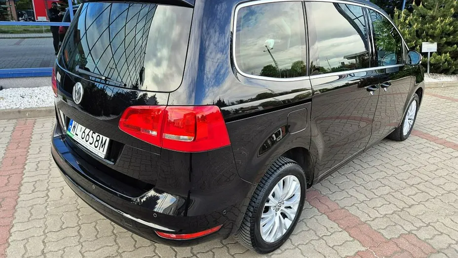VOLKSWAGEN Sharan -