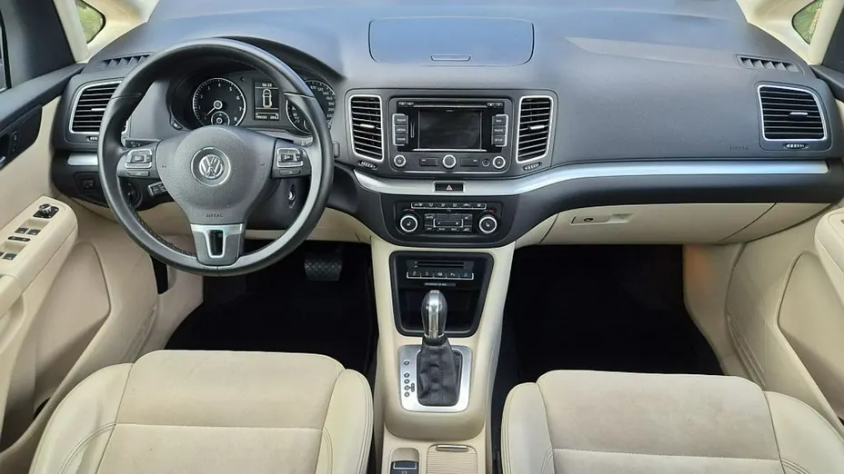 VOLKSWAGEN Sharan -