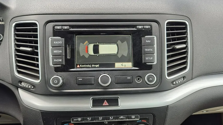VOLKSWAGEN Sharan -