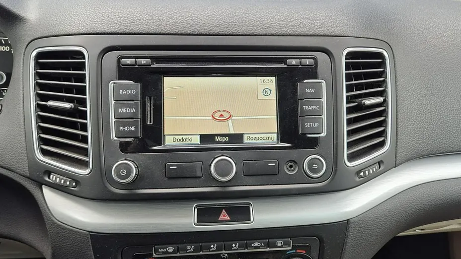 VOLKSWAGEN Sharan -