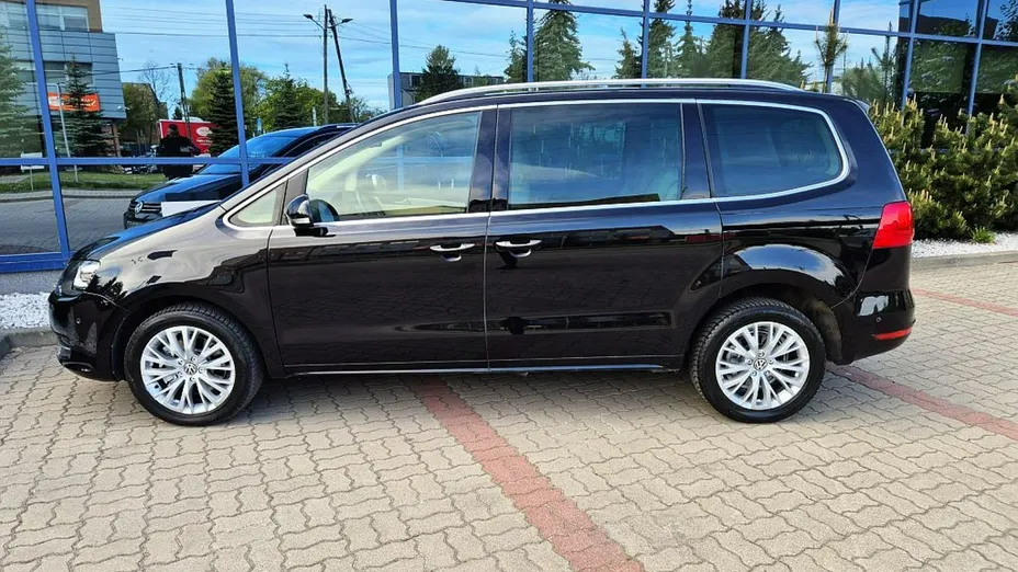 VOLKSWAGEN Sharan -