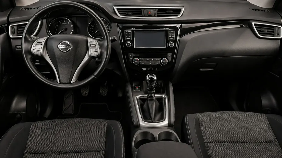 NISSAN Qashqai -