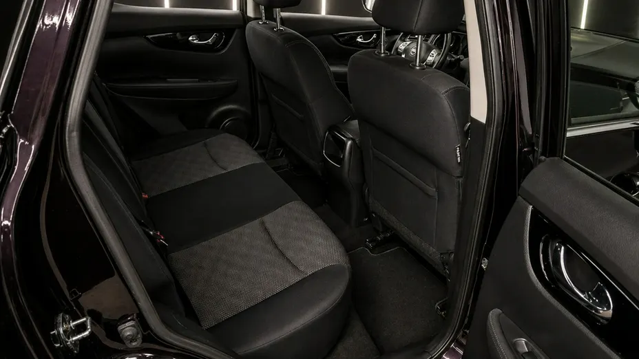 NISSAN Qashqai -