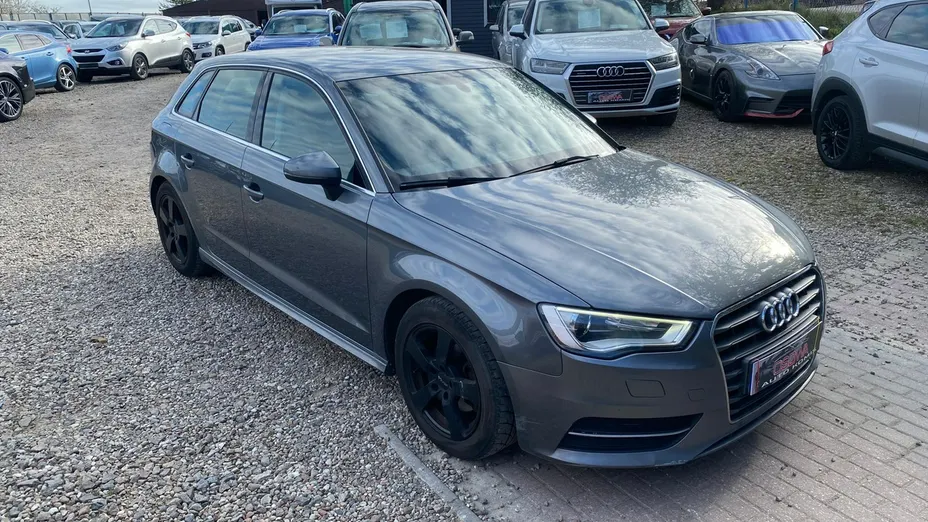 AUDI A3 -