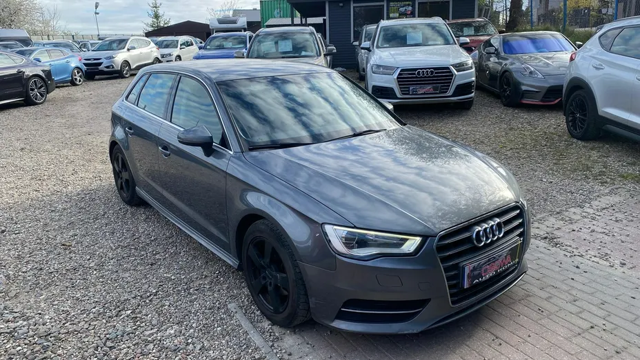 AUDI A3 -