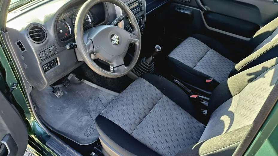 SUZUKI Jimny -