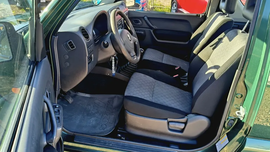 SUZUKI Jimny -