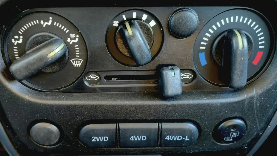 SUZUKI Jimny -