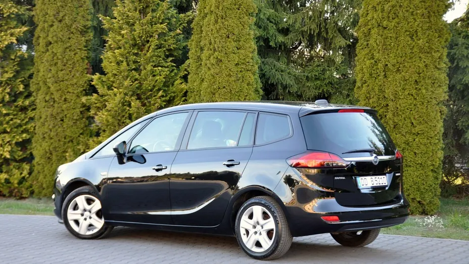 OPEL Zafira -
