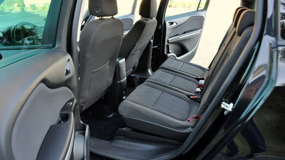 OPEL Zafira -