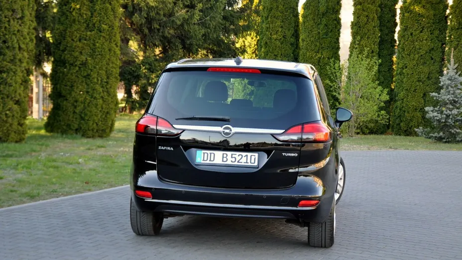 OPEL Zafira -