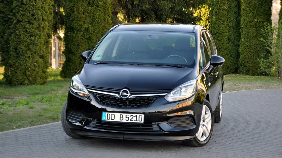 OPEL Zafira -