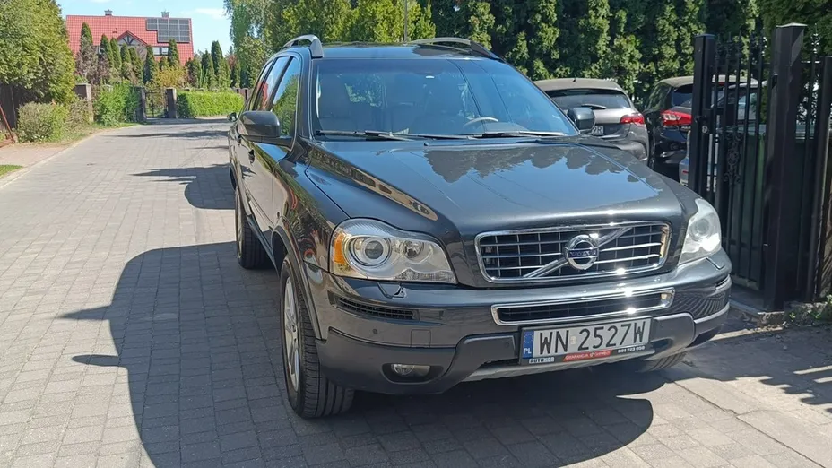 VOLVO XC90 -
