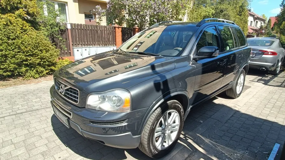 VOLVO XC90 -