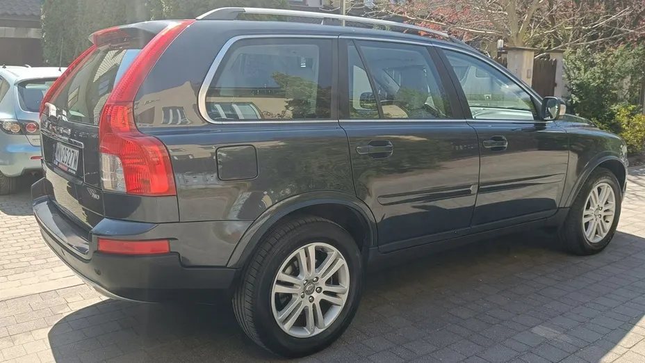 VOLVO XC90 -