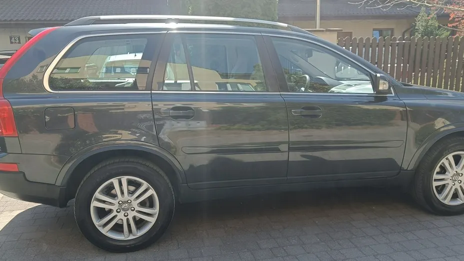 VOLVO XC90 -