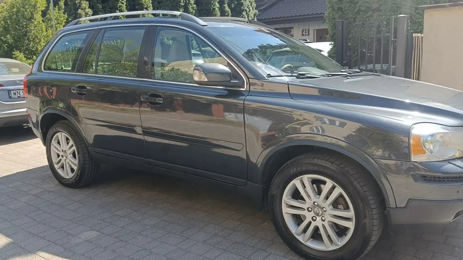 VOLVO XC90 -