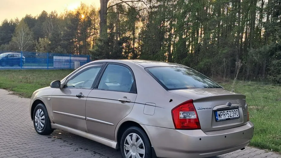 KIA Cerato -