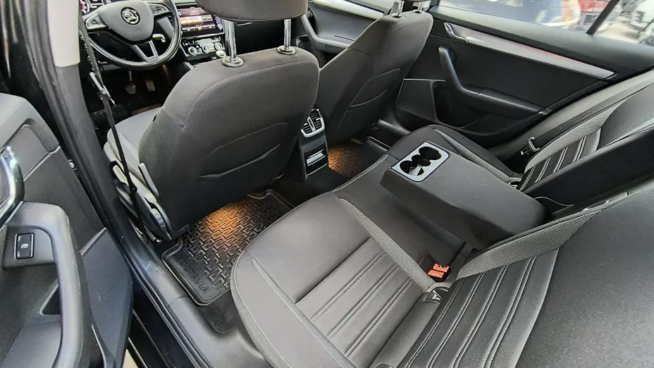 SKODA Octavia -