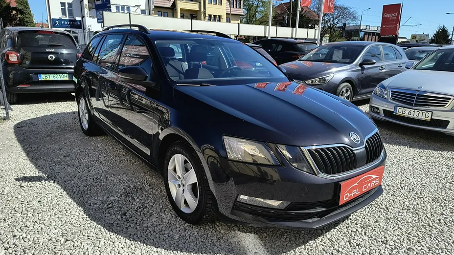 SKODA Octavia -