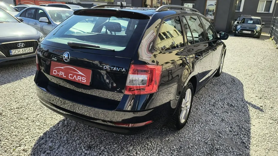 SKODA Octavia -