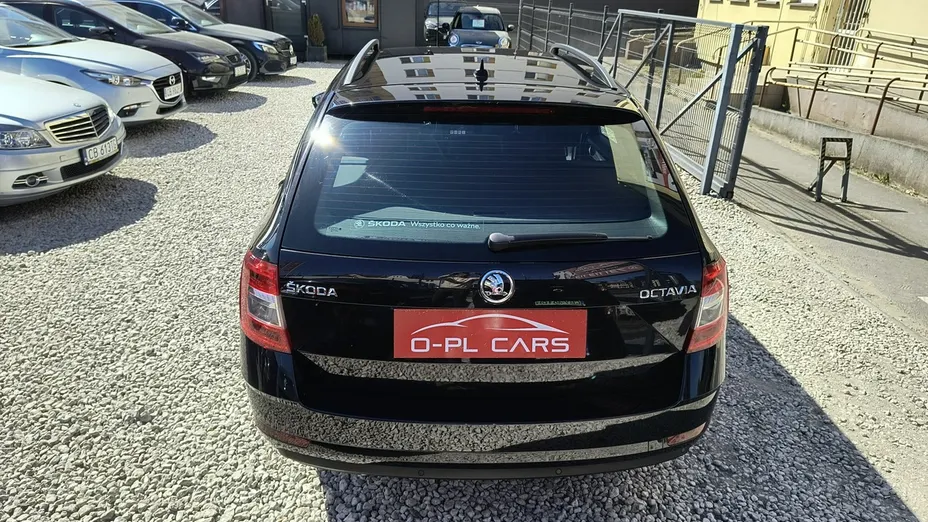 SKODA Octavia -