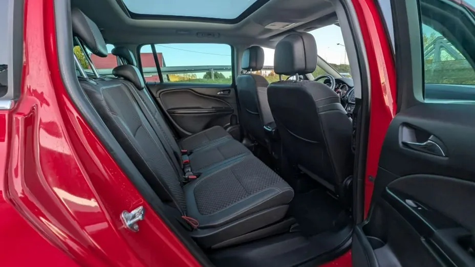 OPEL Zafira -