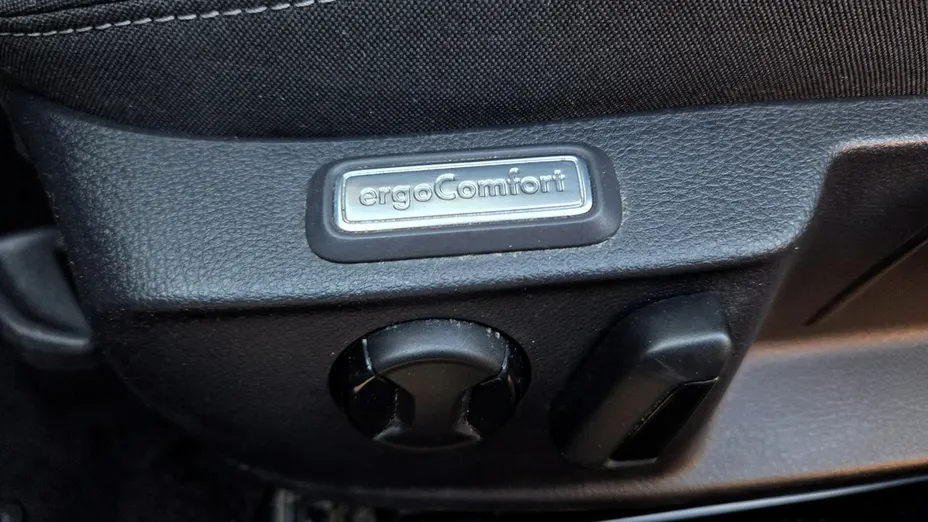 VOLKSWAGEN Passat -