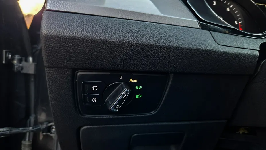 VOLKSWAGEN Passat -